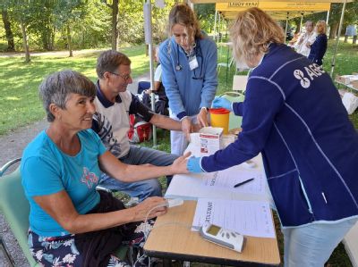 Nemocnice AGEL Říčany pořádá šestý ročník Dne zdraví. Měření tlaku i cukru bude zdarma
